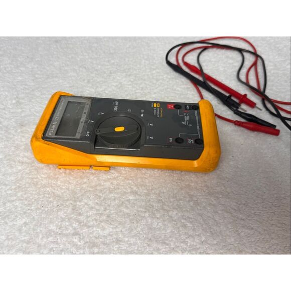 Fluke 75 Series II Multimeter With Case/Leads - Picture 3 of 16